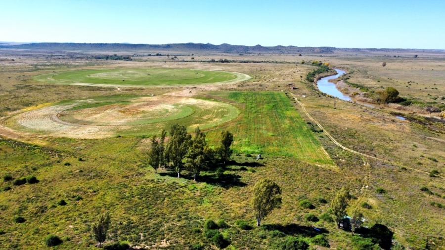 4 Bedroom Property for Sale in Bloemfontein Rural Free State